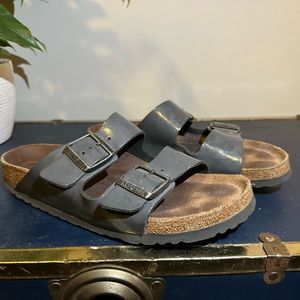 Birkenstock Arizona Patent Grey Sandals